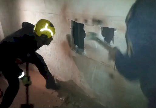 الأجهزة الامنية تنقذ ثلاثة اجانب تم احتجازهم داخل مصعد بالاسكندرية