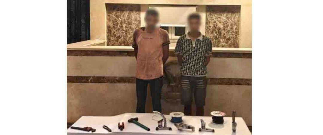 النيابة تحقق مع عاطلين لقيامهما بسرقة محتويات منزل بالغربية