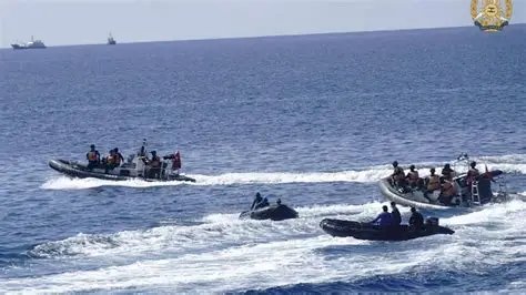 23 مفقودا بعد غرق سفينة فيتنامية في بحر الصين الجنوبي