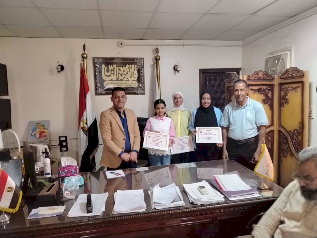 رئيس مدينة أرمنت: تكريم المتميزين رسالة تقدير.. ودعم المتفوقين مسؤولية لا تتوقف