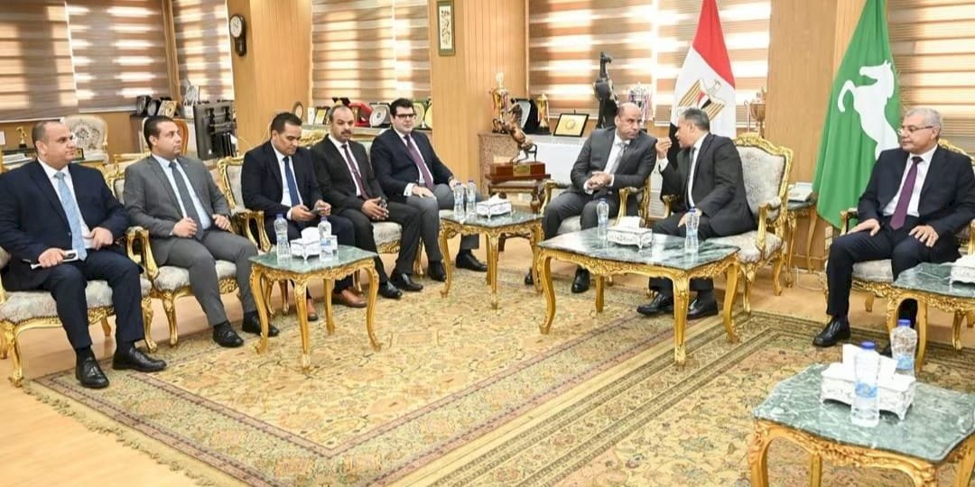 محافظ الشرقية يستقبل وزير العمل لتسليم عقود لذوي الهمم