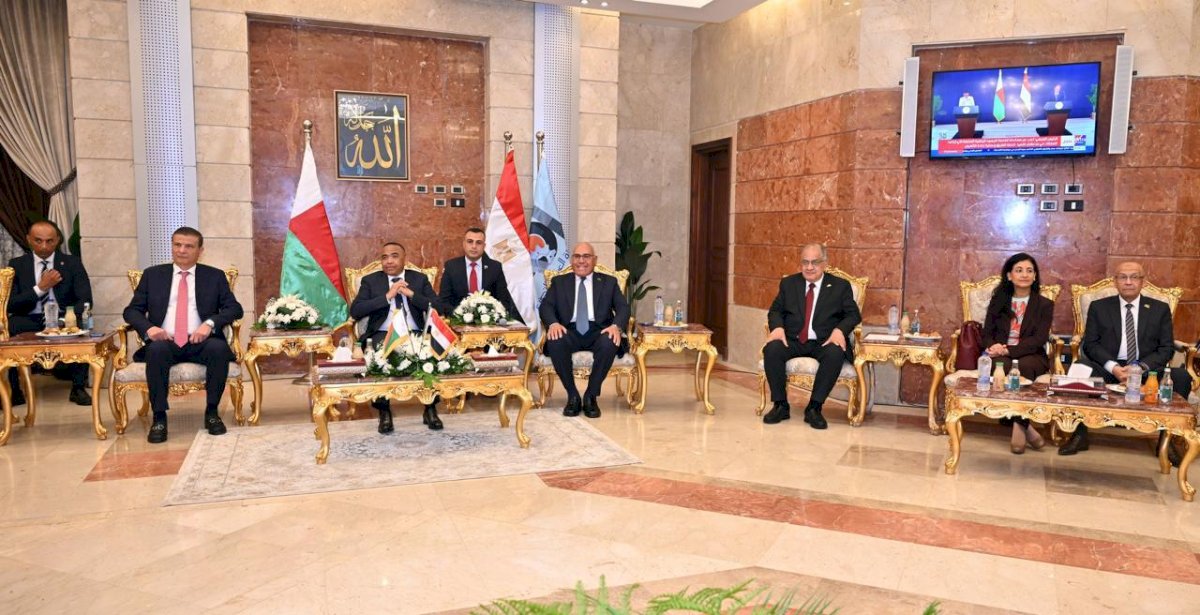 رئيس جمهورية مدغشقر يزور الهيئة العربية للتصنيع ويشيد بالقدرات التصنيعية المتطورة
