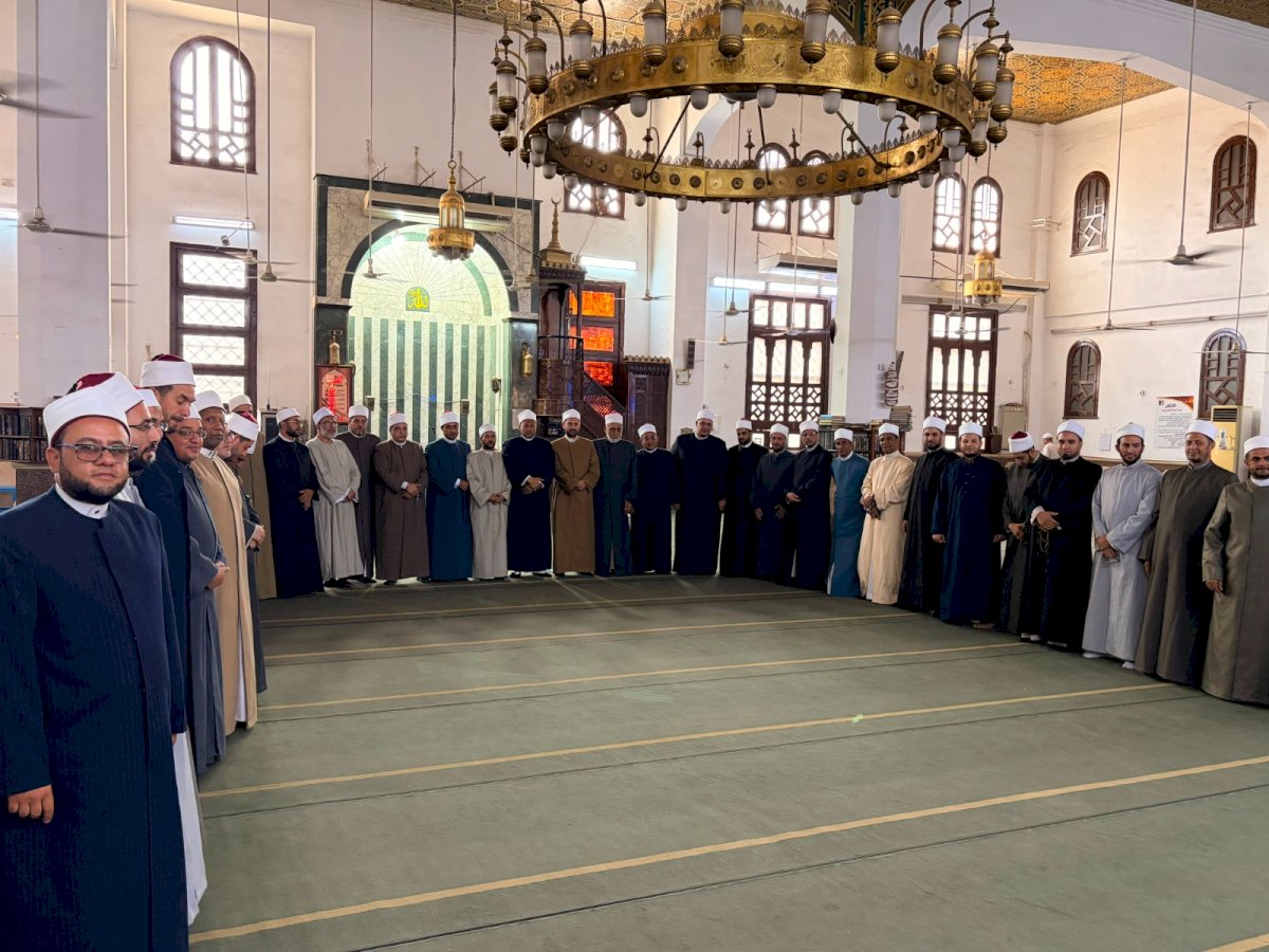 الأوقاف تُسيِّر قافلة دعوية موسعة إلى مساجد إدارات السلام والمطرية وعين شمس بالقاهرة