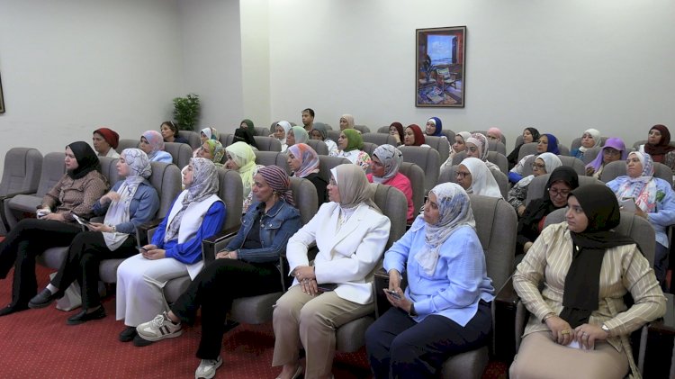 الأوقاف تنظم يومًا توعويًّا لتعزيز الصحة النفسية للمرأة ضمن مبادرة «إحنا سندك»