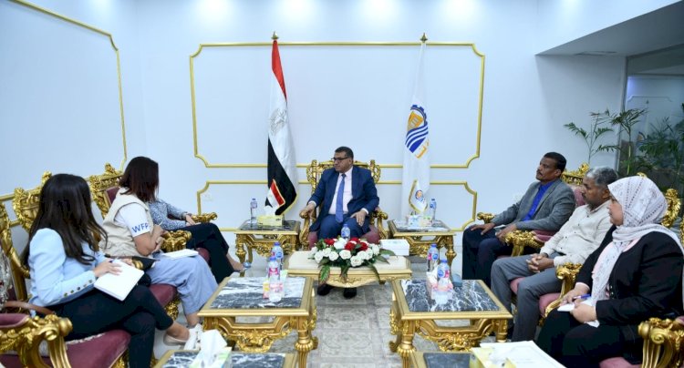 محافظ قنا يستقبل وفد برنامج الأغذية العالمي WFP
