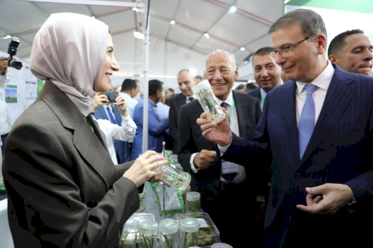 وزير الزراعة يفتتح معرض مركز البحوث الزراعية الثاني