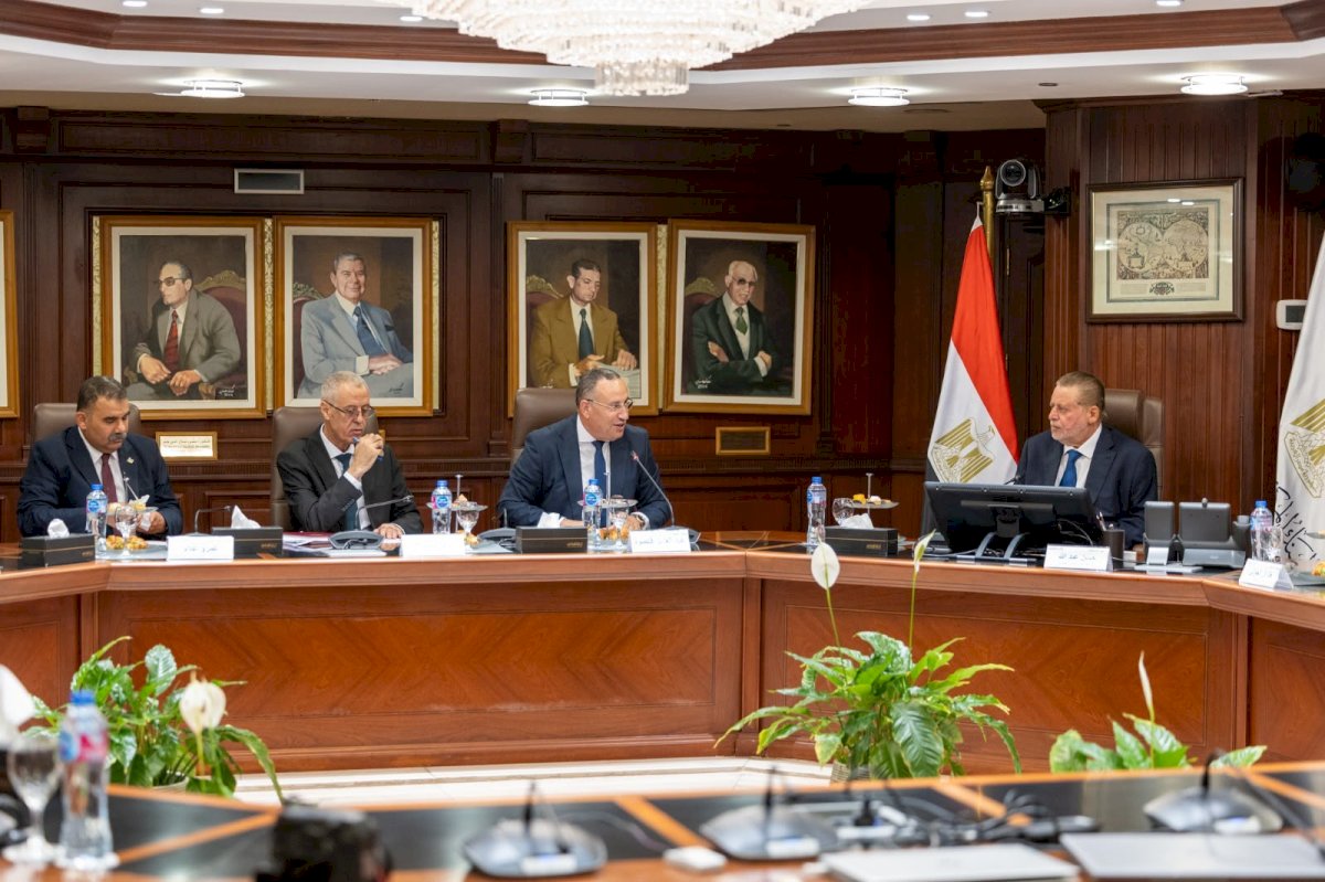 "عبدالله وقنصوة" يبحثان مستجدات "منحة علماء المستقبل" استعدادًا لقبول طلاب جددالعام القادم