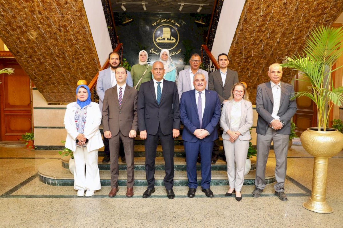 محافظ كفرالشيخ يبحث دعم مشروعات التنمية المستدامة والثروة السمكية