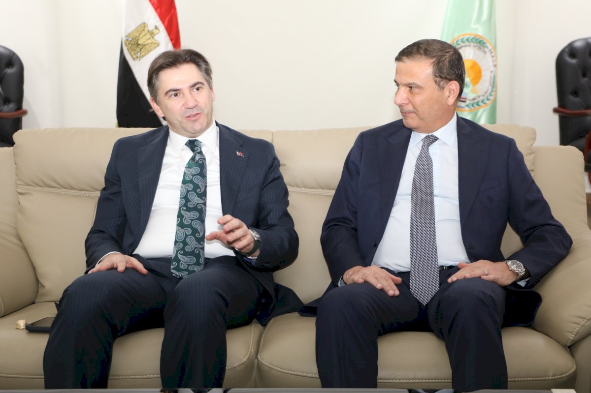" فاروق وباغجي" يبحثان تعزيز الاستثمار الزراعي بين البلدين