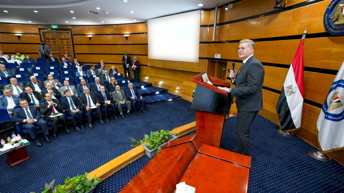 وزير البترول  يعلن طرح مصر مزايدة عالمية كبرى للبحث عن البترول والغاز في 14 منطقة