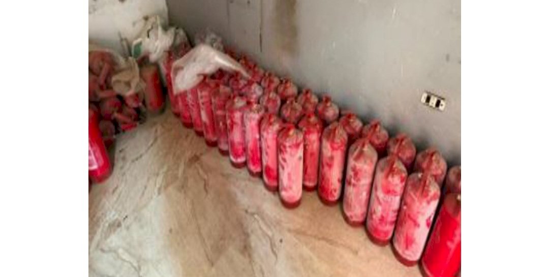 ضبط مصنع  لإنتاج طفايات حريق "مجهولة المصدر" بالقليوبية