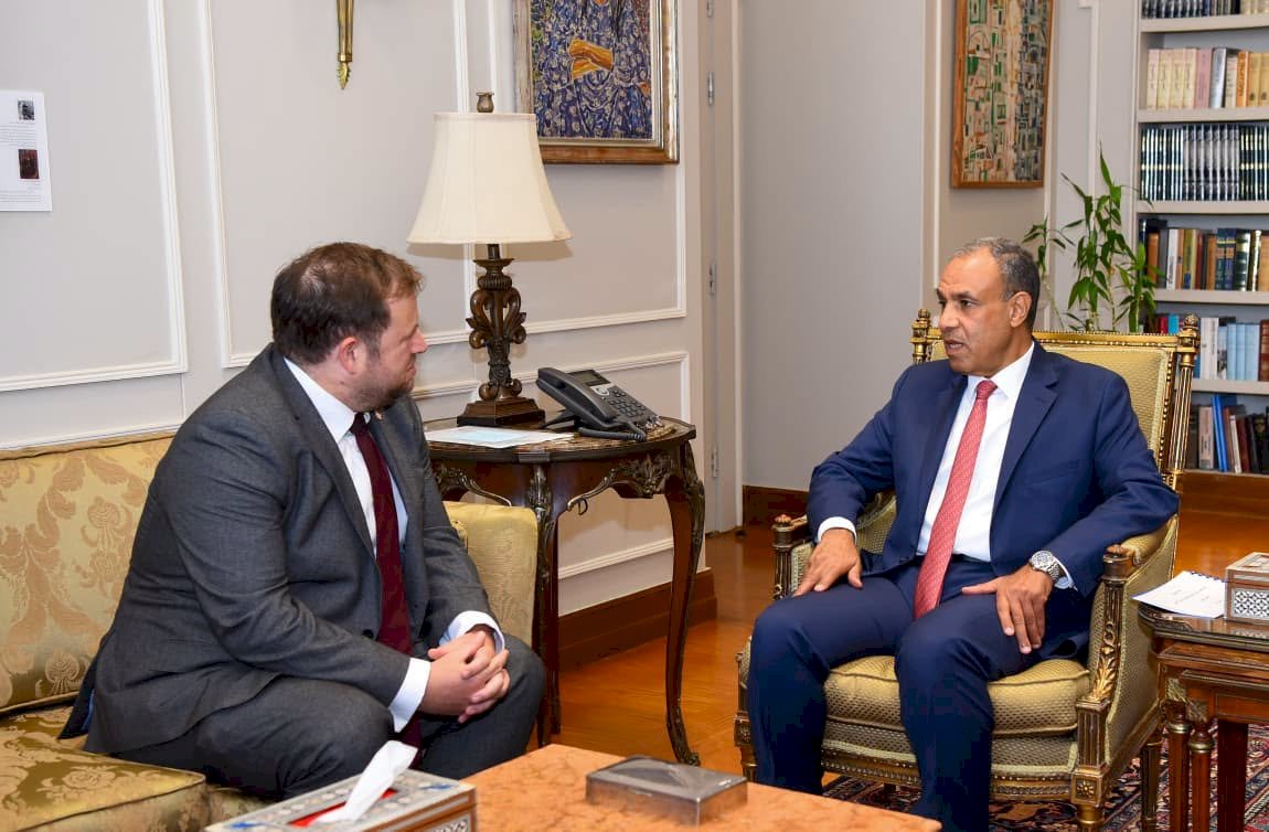 وزير الخارجية يستقبل وزير الدولة البريطاني للشرق الأوسط