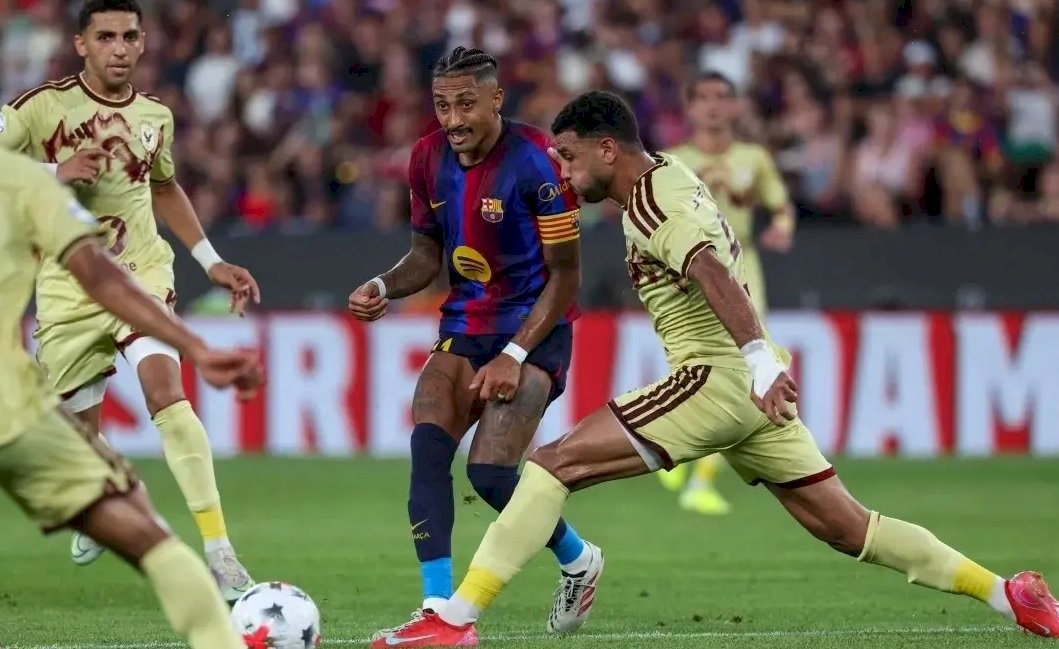 برشلونة يتوج بكأس خوان جانبر للمرة الـ48 في تاريخه على حساب الأهلي