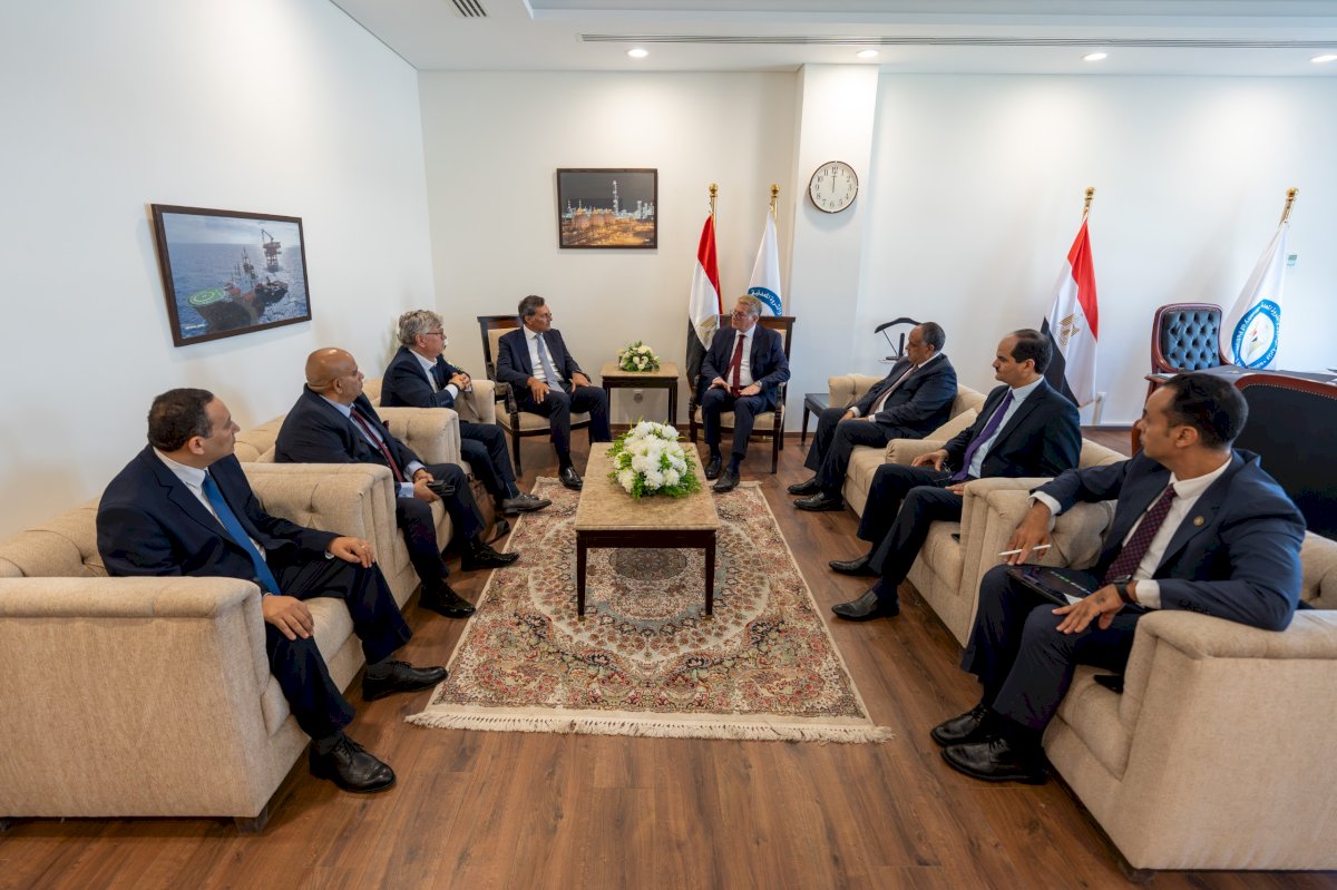 وزير البترول يبحث مع رئيس «إنرجين» اليونانية تعزيز استثماراتها في مصر