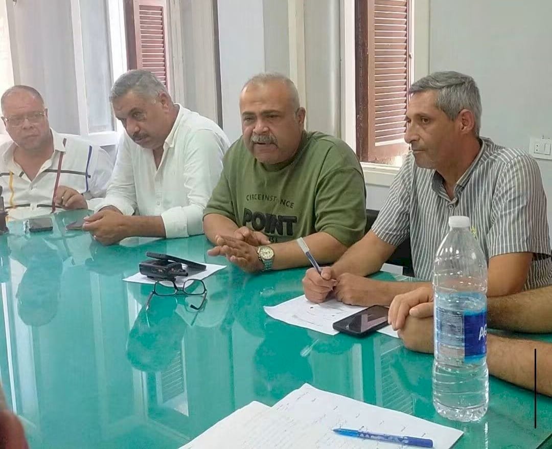 رئيس مركز ومدينة فاقوس يعقد اجتماعًا موسعًا لمتابعة ملفات العمل