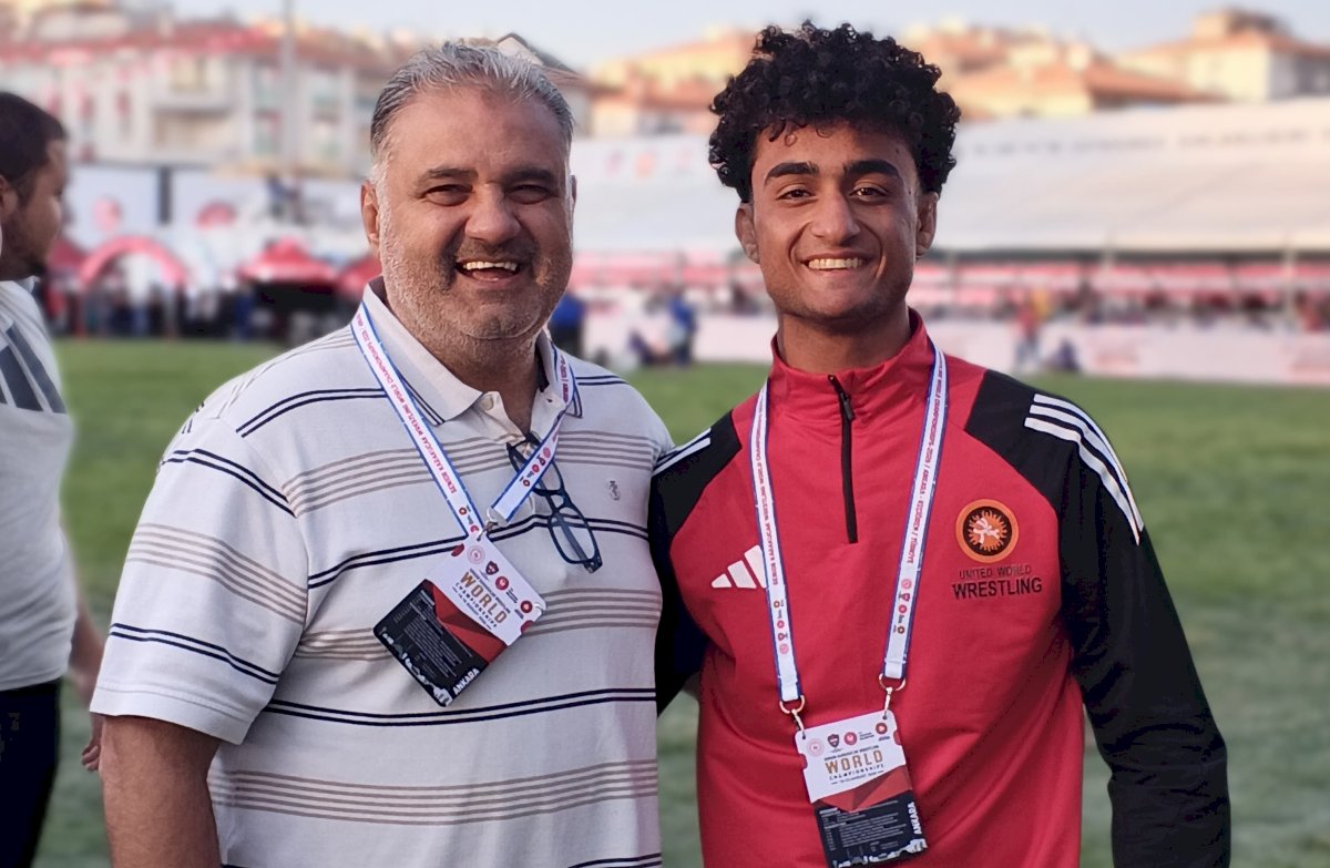 عمر حسين لاعب مصارعة منتخب مصر بكفر الشيخ خامس بطولة العالم فى تركيا