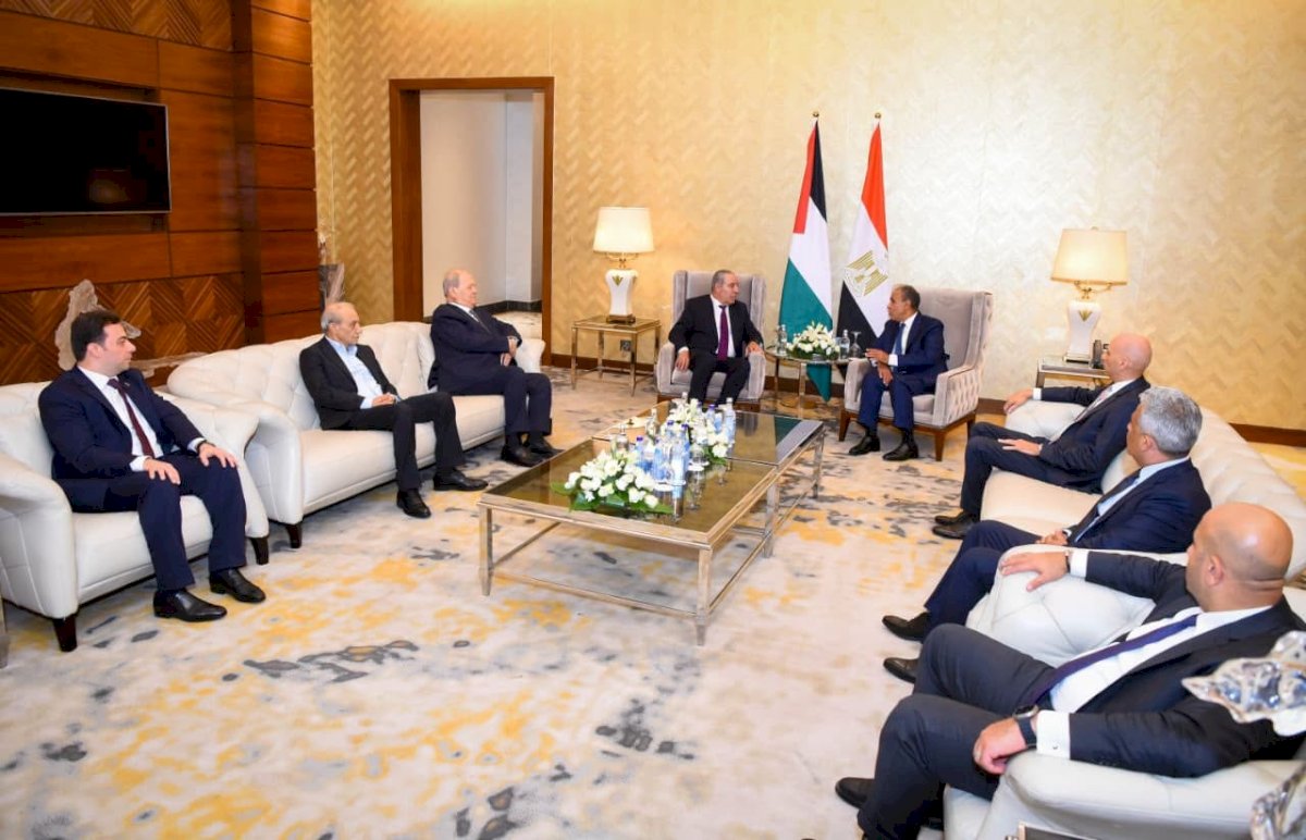 وزير الخارجية يستقبل نائب رئيس فلسطين ويبحثان جهود تنفيذ خطة السلام