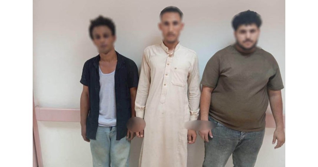 ضبط سائقين لقيامهما بالتعدي بالضرب علي اجنبي بالجيزة