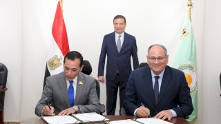 وزير الزراعة يشهد توقيع اتفاق بين "الريف المصري الجديد" و"مركز البحوث الزراعية"