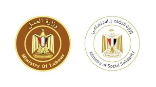 وزيرا التضامن والعمل يتابعان حادث تصادم سيارتي عمال بمنطقة الدواويس بالإسماعيلية