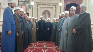 قوافل الأوقاف الدعوية تواصل رسالتها بالمناطق المستهدفة في السويس وبورسعيد لتعميق محبة النبي ﷺ