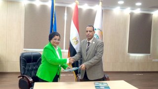 جامعة أسوان ووزارة الصحة: بحث توحيد الجهود لدعم القضية السكانية وتنمية الأسرة
