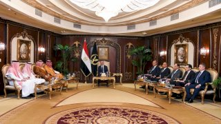 وزير الداخلية يبحث مع  رئيس جامعة نايف العربية للعلوم الأمنية مواجهة التحديات المستجدة