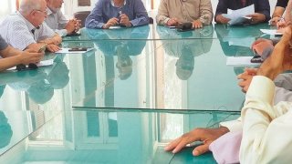 رئيس مركز ومدينة فاقوس يفتح قنوات التواصل مع المواطنين لبحث الشكاوى والمطالب