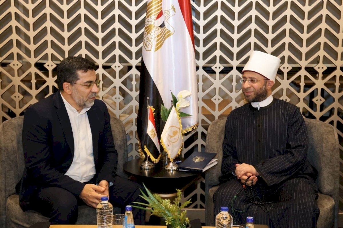 وزير الأوقاف ونائب شيخ الإسلام بأذربيجان يبحثان توسيع التعاون وترسيخ قيم الاعتدال