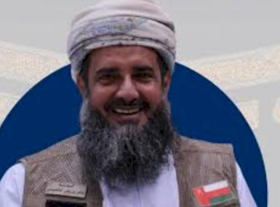 عامر بن وني الخميسي…عطاءٌ في خدمة ضيوف الرحمن، واستحقاقٌ لجائزة الرجل الذهبي