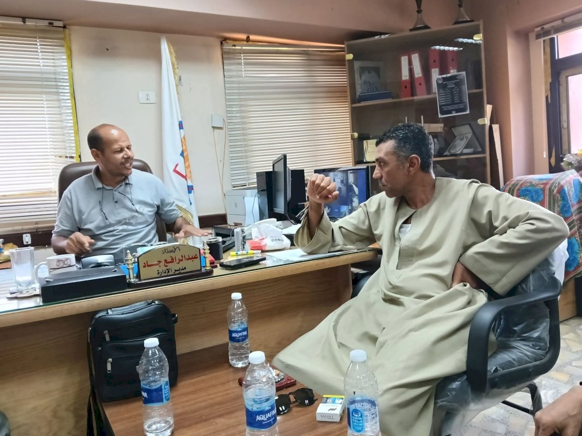 النائب أحمد الدربي في ضيافة تعليم فرشوط.. وحوار جاد حول قضايا التعليم