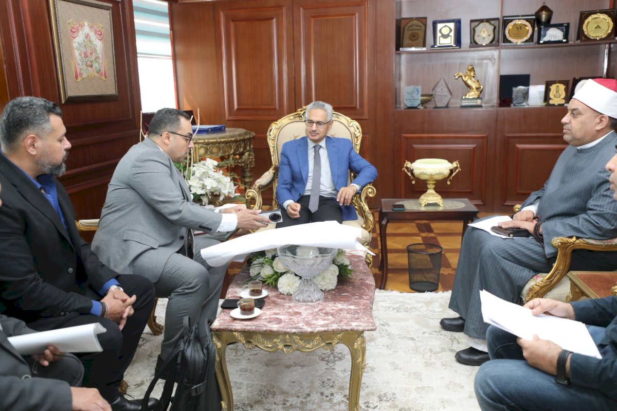 مساعد وزير الأوقاف للشئون الهندسية يلتقي محافظ بني سويف لمتابعة  تطوير مسجد السيدة حورية