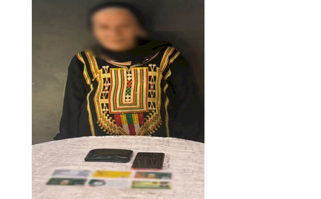 نكشف فيديو سرقة حقيبة من داخل معرض سيارات بالقاهرة