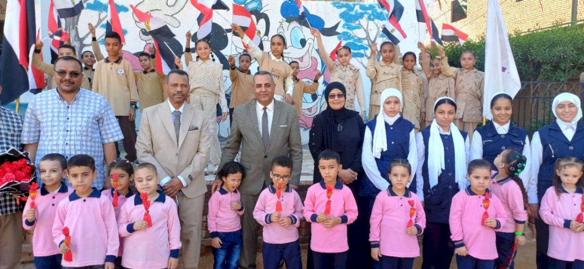 أحمد عبدالمحسن يتابع انتظام الدراسة  بمدارس أبوتشت