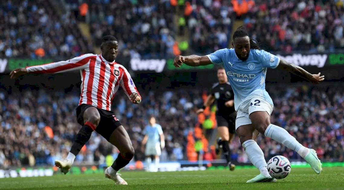 مانشستر سيتي يفوز على  سندرلاند وينفرد بصدارة الدوري الإنجليزي