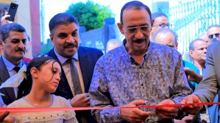 محافظ سوهاج يفتتح معرض "أهلا مدارس"