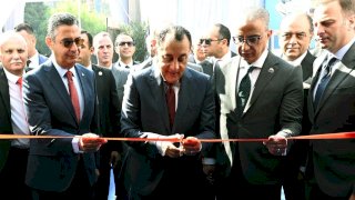 رئيس الوزراء يفتتح المعرض الرئيسي لـ "أهلًا مدارس" بالجيزة