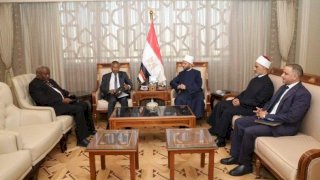 وزير الأوقاف يستقبل سفير السودان لبحث تعزيز التعاون في المجالات الدينية والثقافية