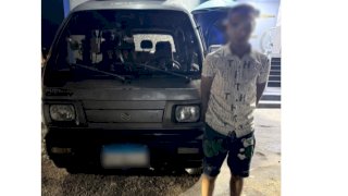 التحفظ علي سيارة فيديو قيام السائق بالتعدى بالضرب على طالب بالإسكندرية