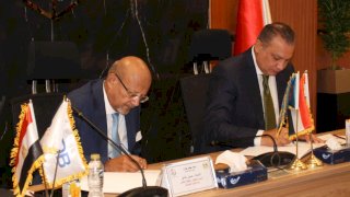 التنمية الصناعية وصندوق التنمية الحضرية يوقعان بروتوكول لبيع وحدات مشروعات التطوير العمراني