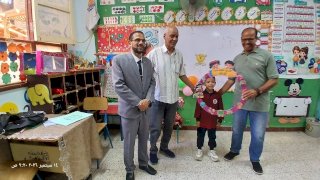 عبدالرافع جاد يبدأ جولته بطابور الصباح ويواصل متابعة مدارس فرشوط ميدانيًا