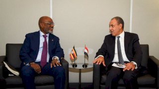 وزير الخارجية يلتقي نظيره الأوغندي لبحث تعزيز العلاقات الثنائية