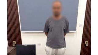 ضبط عاطل لقيامه بإنشاء موقعين إلكترونيين لاستخدامهما فى بث محتوى خادش للحياء بالبحر الاحمر