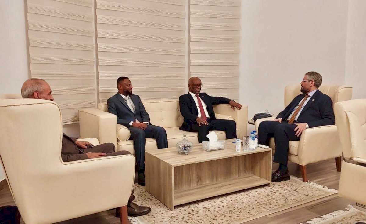 السفير الليبي بالقاهرة يستقبل وزير البيئة بحكومة الوحدة الوطنية الليبية