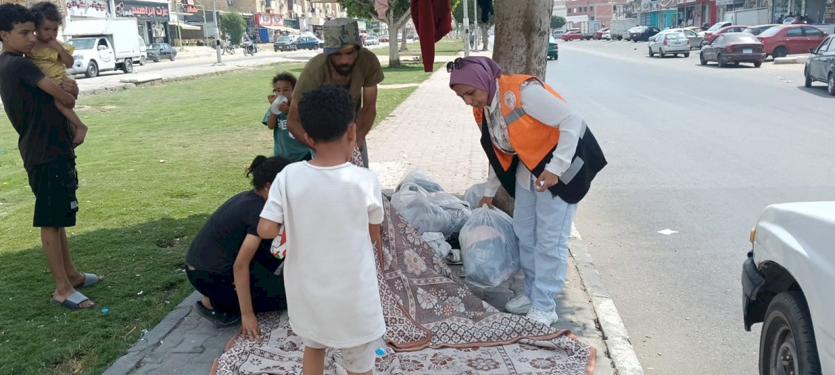 "التدخل السريع " يعيد الأمان لأب وخمسة أبناء بعد معاناة في الشارع بالاسماعيلية