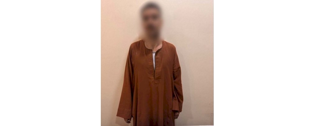 نكشف فيديو سرقة محمول موظفة من داخل محل عملها بقنا