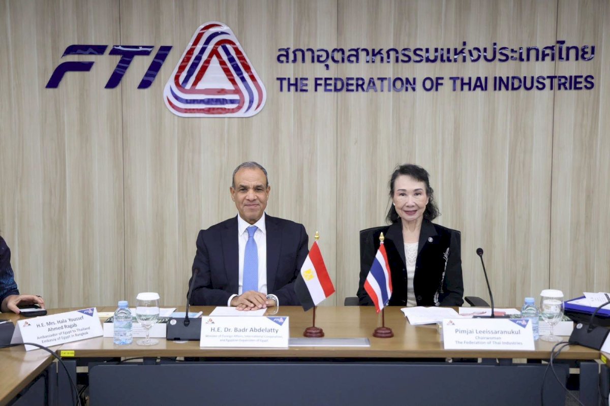 وزير الخارجية يشارك في منتدى الأعمال المصري–التايلاندي