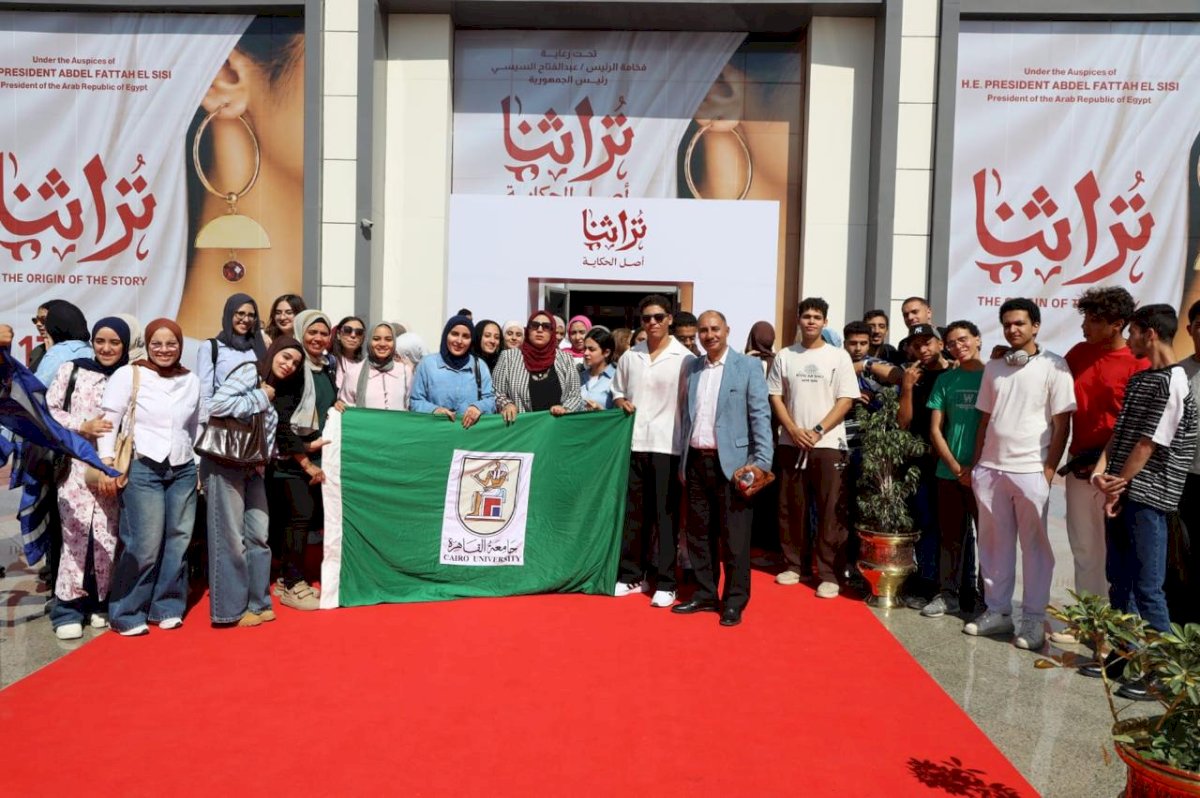 آلاف الزوار العرب والأجانب وحفلات للفنون الشعبية بمعرض تراثنا
