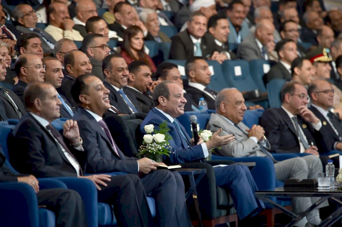 بتشريف الرئيس ..وزير الزراعة يشارك في جلسة «الأمن الغذائي والمائي.. تحديات اليوم وضمانات المستقبل» بمنتدى مصر 2026»