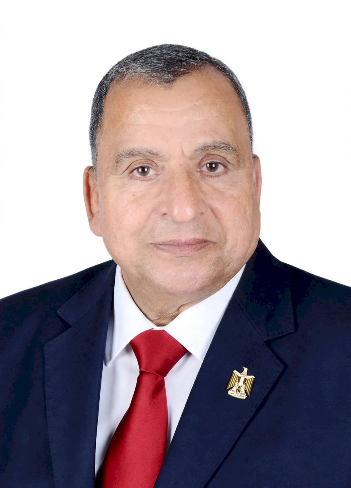 البرلمانى د. عبد الحميد كمال يكتب : الفنان عمر كمال ابن السويس البار